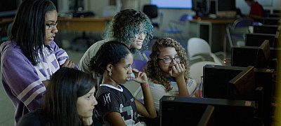 CodeGirl - dokumentumfilm a programozólányokról