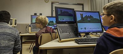 Gyengénlátó gyerekeket tanít programozni a Microsoft