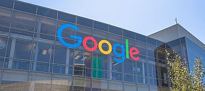 Kiderült: Túlfizette női fejlesztőit a Google a férfiakhoz képest