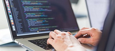Programozóknak készített spéci betűtípus adott ki a Microsoft