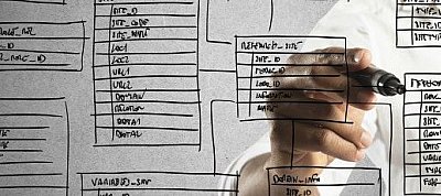 Nagyon durva sebezhetőségeket találtak a MySQL-ben