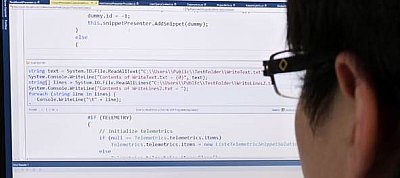 Kombinált példakód-keresőt adott ki a Visual Studio-hoz a Microsoft